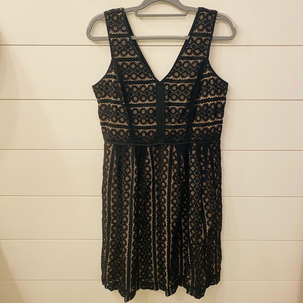 Women’s Loft Dress. Size 6. Black lace detailing with nude lining.
